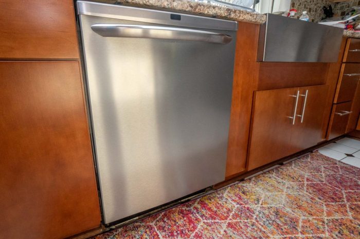 How To Clean A Frigidaire Dishwasher - Country Diaries Clean a Frigidaire Dishwasher