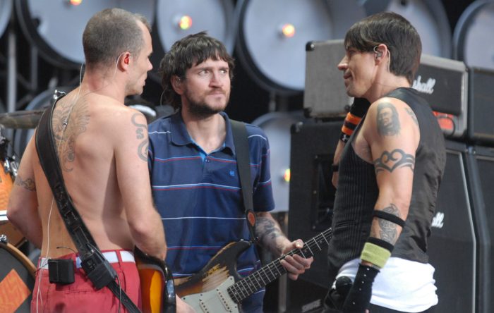 Red Hot Chili Peppers Announce That John Frusciante Will Rejoin The Band John frusciante returns to red hot chili peppers watch