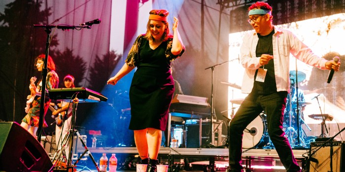 Fred Armisen Carrie Brownstein Watch carrie brownstein fred armisen thao and mirah cover salt n pepa