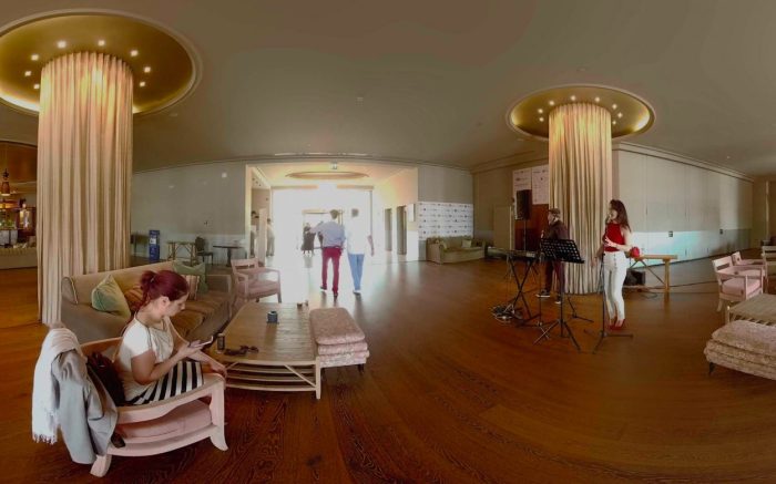 Watch bjorks 360o vr live stream