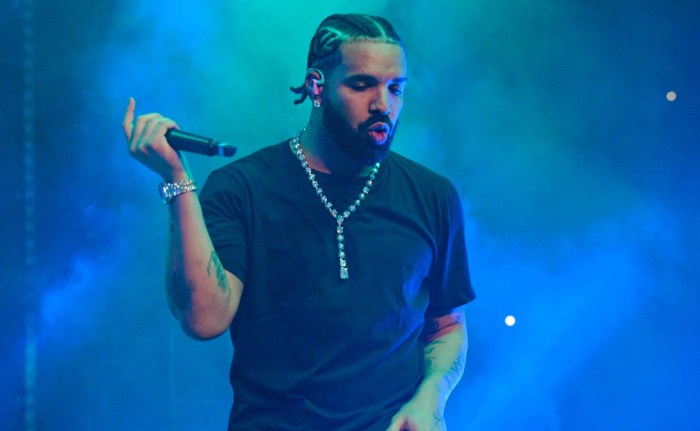 Watch drake bring out dr dre in la