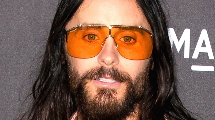 Drake and jared leto play never have i ever on ellen watch