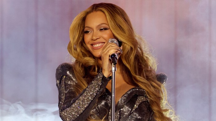 Beyonce announces 2 5 million donation for california wildfires relief efforts