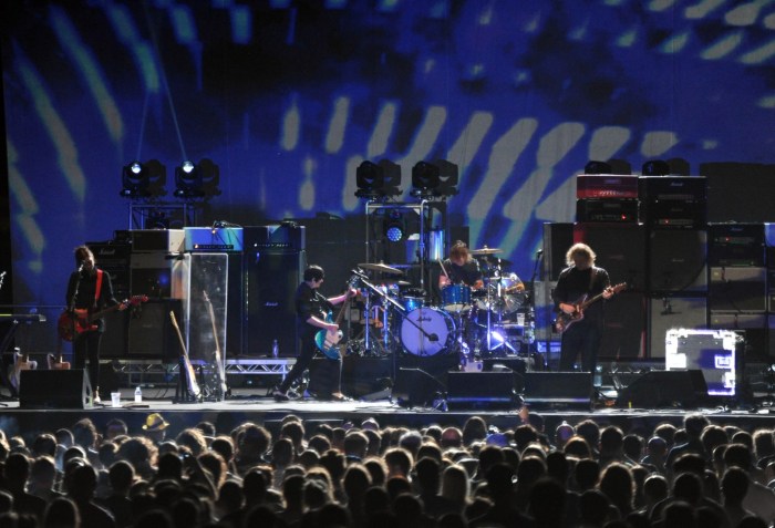 Watch My Bloody Valentine Debut New Song Live A Review