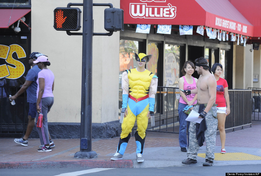 New York Comic Con 2018 Cosplay Recap Part 2 | Costume Supercenter Blog ... Comic con fan street cosplay culture