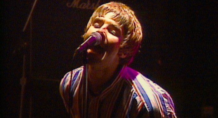 Liam gallagher tells off crowd in new oasis supersonic documentary clip watch