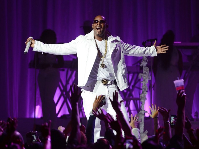 R. Kelly - Black Panties - Deluxe Edition (CD, 2013) – Retro Unit R kelly black panties