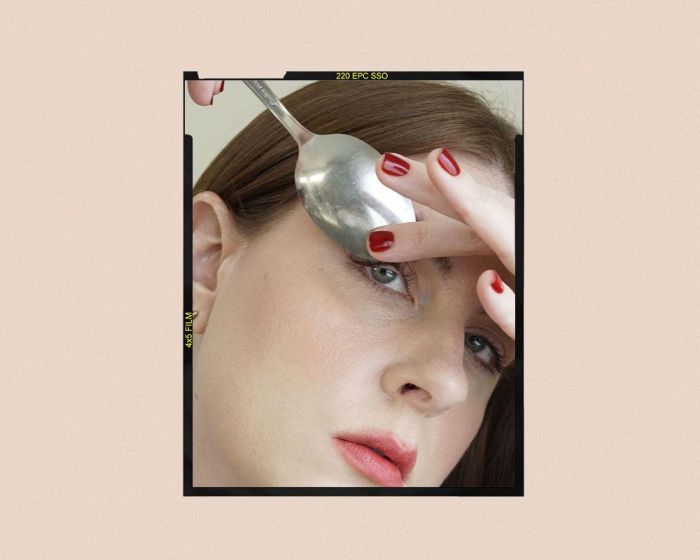 How to Curl Your Lashes? Curl Eyelashes with a Spoon