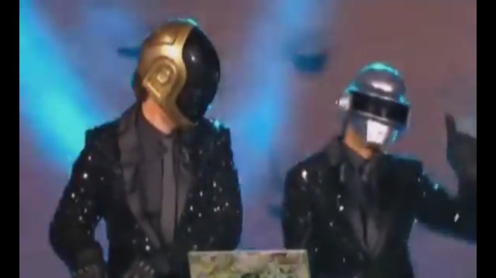 Stream Calvin Harris, M83, Daft Punk mashup by 3NVS | Listen online for ... Listen m83 remixes daft punk