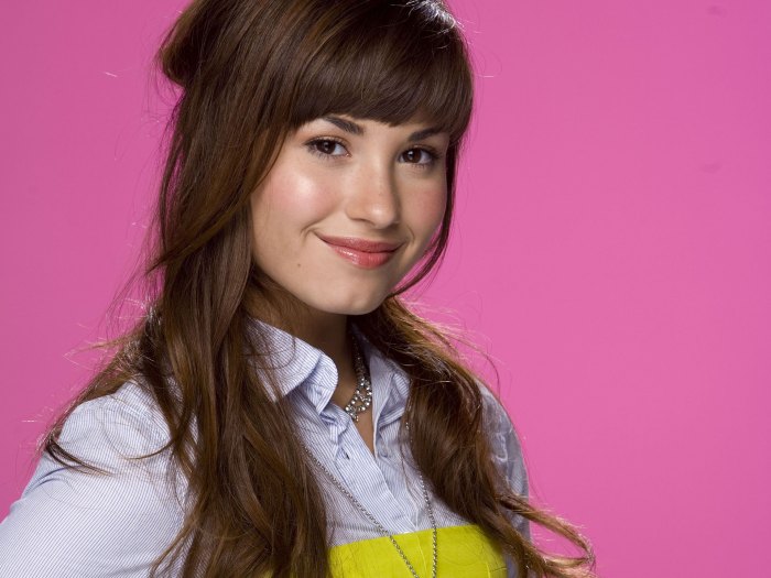 Foto de Demi Lovato 24954 - Imagen Demi lovato holy fvck
