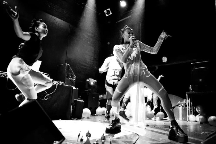 Photos: Azealia Banks' Mermaid Ball | Pitchfork Photos azealia banks mermaid ball